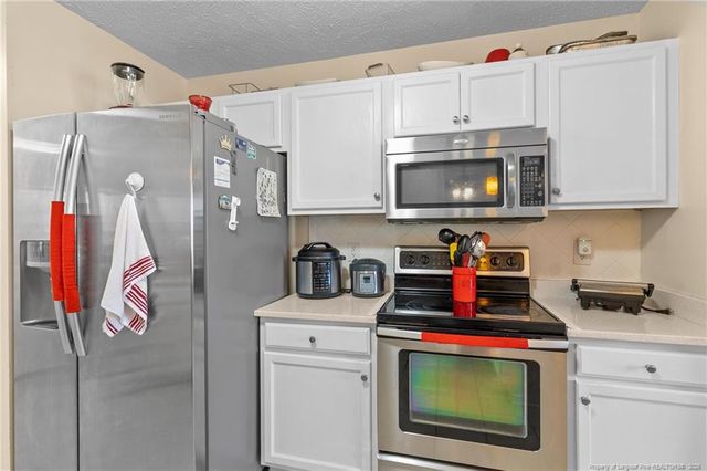 1225 Thistle Gold Drive, Hope Mills, NC 28348
