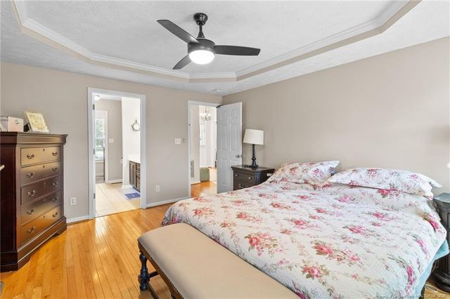 1225 Thistle Gold Drive, Hope Mills, NC 28348