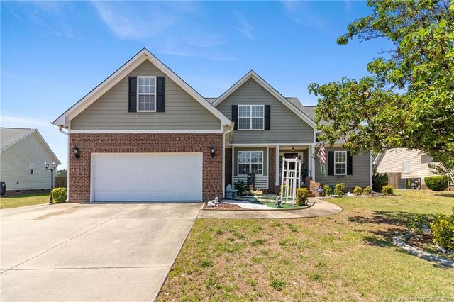 1225 Thistle Gold Drive, Hope Mills, NC 28348