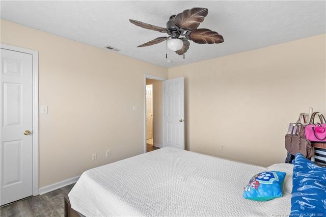 1225 Thistle Gold Drive, Hope Mills, NC 28348