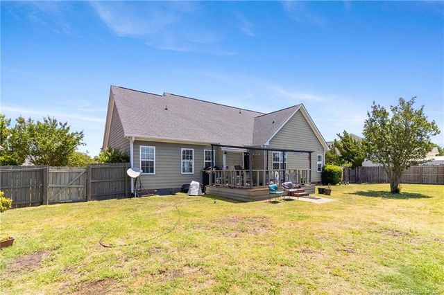 1225 Thistle Gold Drive, Hope Mills, NC 28348