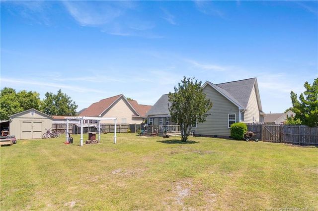 1225 Thistle Gold Drive, Hope Mills, NC 28348