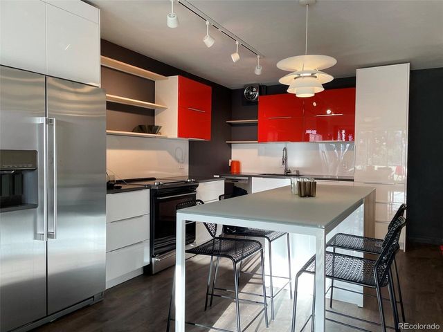 1050 N Corona St 317, Denver, CO 80218