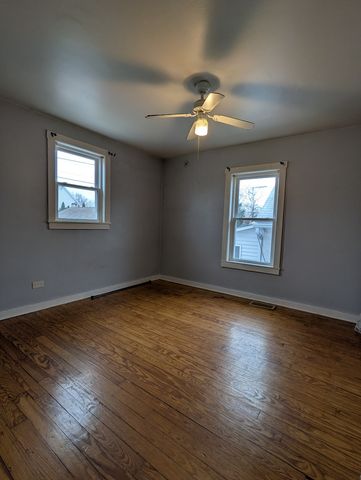 940 Troost Avenue, Forest Park, IL 60130