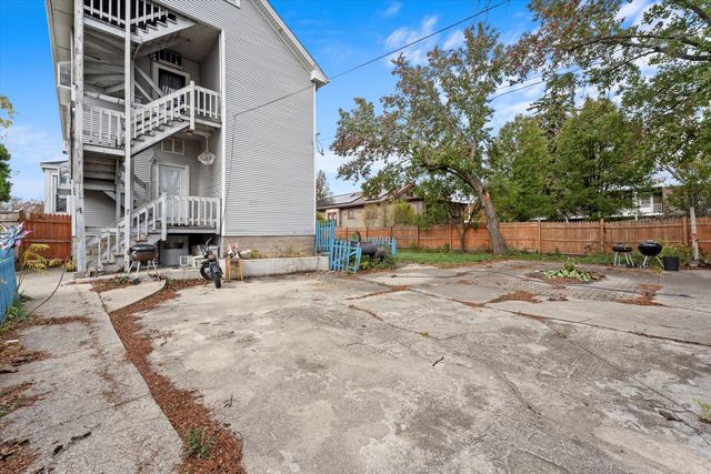 940 Troost Avenue, Forest Park, IL 60130