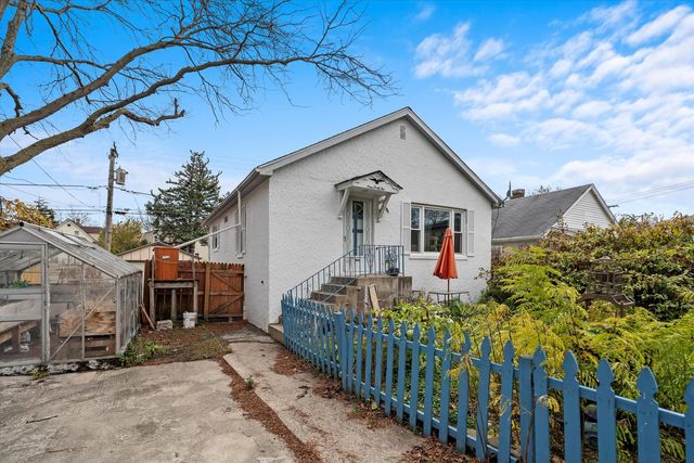 940 Troost Avenue, Forest Park, IL 60130