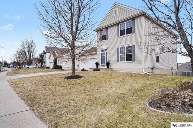3864 S 190th Street, Omaha, NE 68130