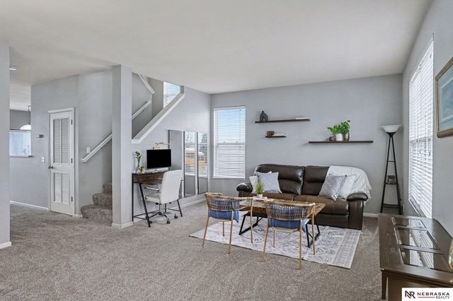 3864 S 190th Street, Omaha, NE 68130