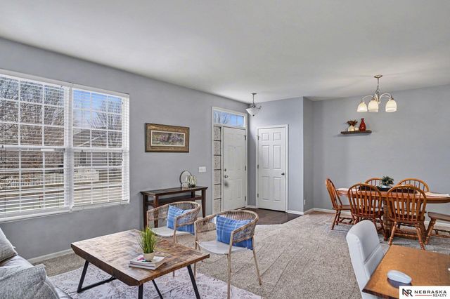 3864 S 190th Street, Omaha, NE 68130