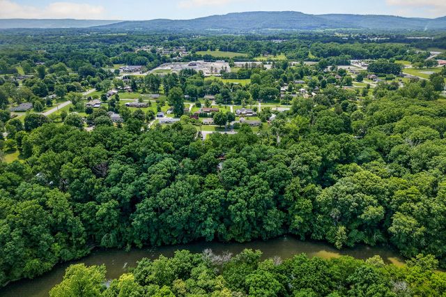 606 Boyd Ave, Mcminnville, TN 37110