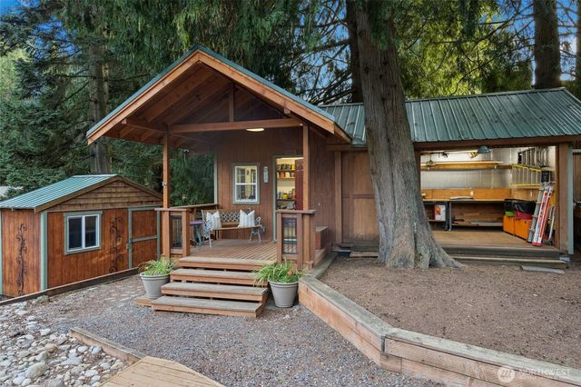 17611 197th Avenue NE, Woodinville, WA 98077