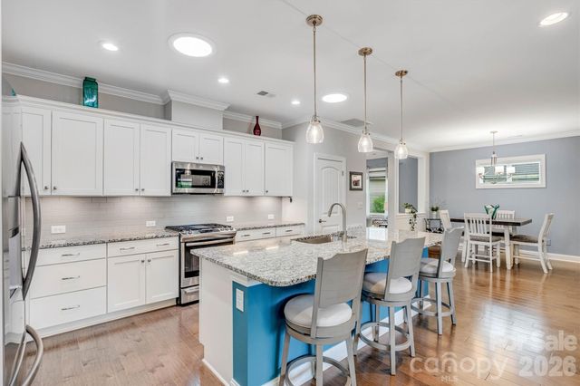 6119 Raven Rock Drive, Denver, NC 28037