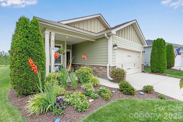 6119 Raven Rock Drive, Denver, NC 28037