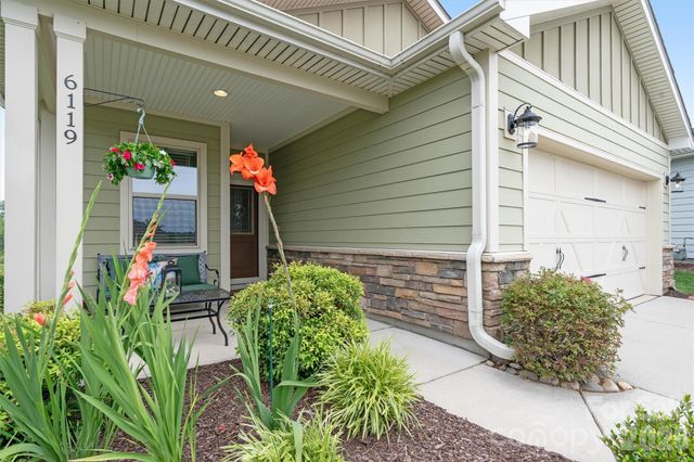 6119 Raven Rock Drive, Denver, NC 28037