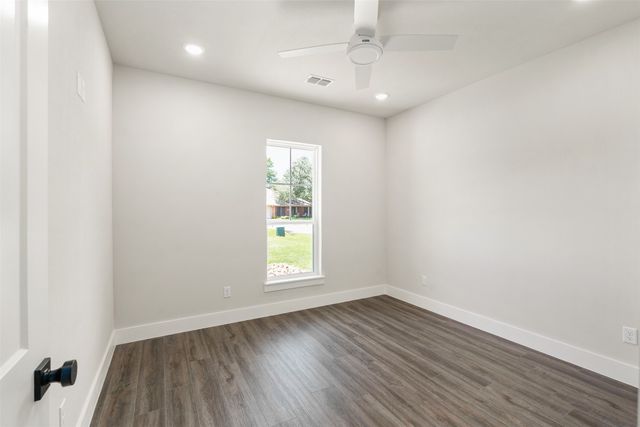 17815 Chaparral Drive, Mabank, TX 75147