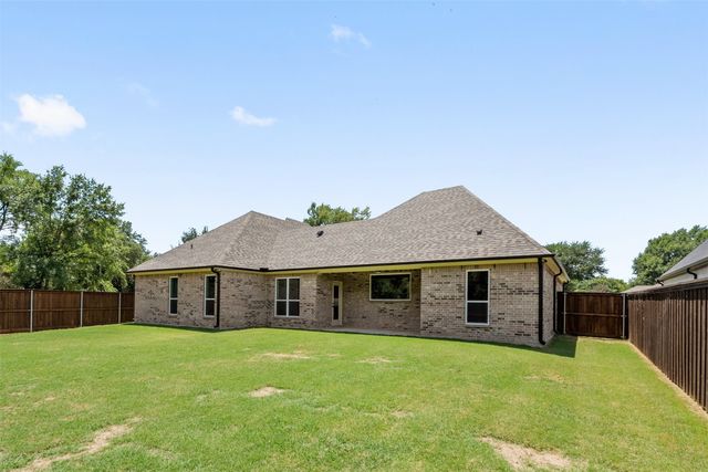 17815 Chaparral Drive, Mabank, TX 75147
