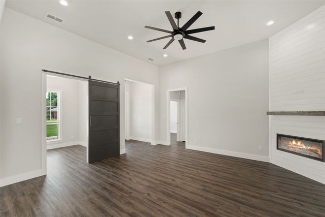 17815 Chaparral Drive, Mabank, TX 75147