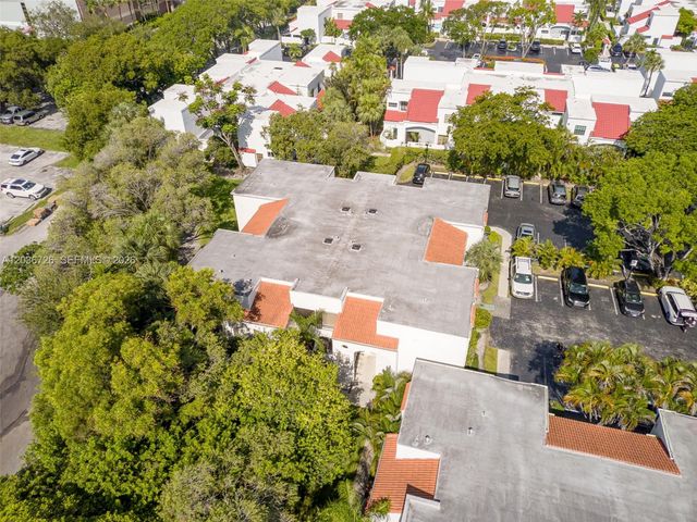 3578 Magellan Cir 232-3, Aventura, FL 33180
