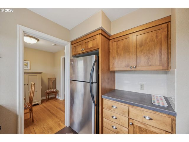 255 Ne 61ST Ave 19, Portland, OR 97213