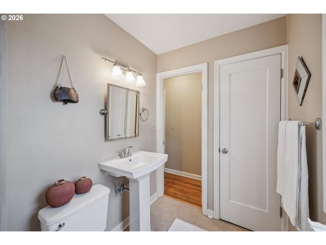 255 Ne 61ST Ave 19, Portland, OR 97213