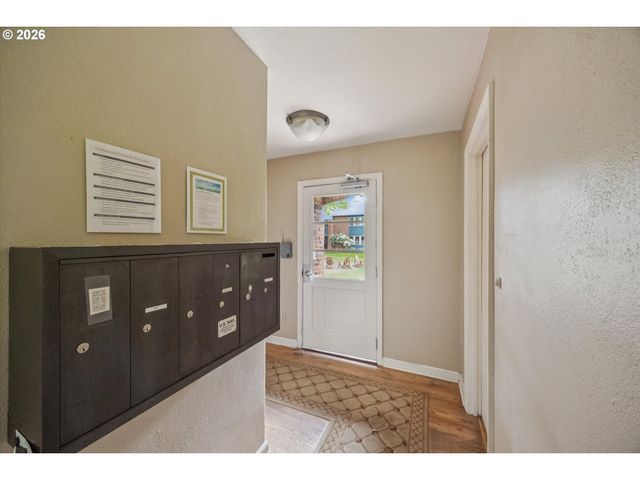 255 Ne 61ST Ave 19, Portland, OR 97213