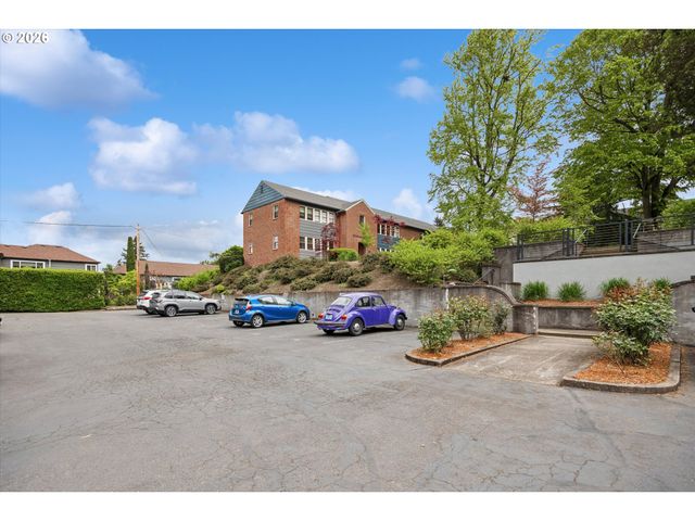 255 Ne 61ST Ave 19, Portland, OR 97213