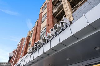 309 HOLLAND LN #330, Alexandria, VA 22314