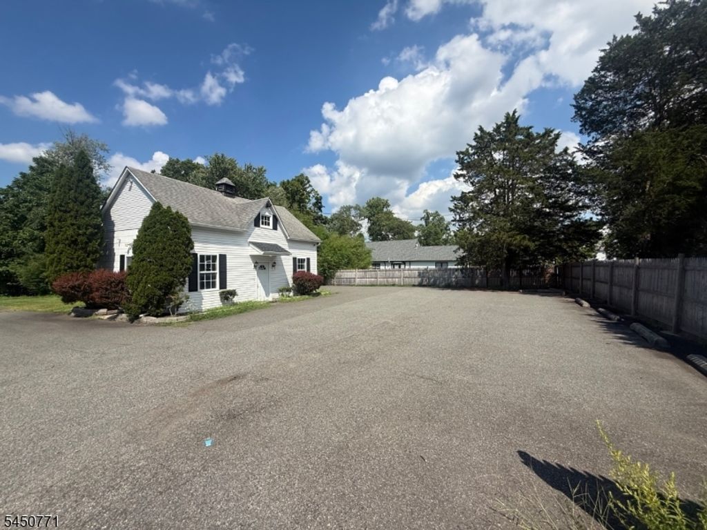 493 Union Ave, Bridgewater Twp., NJ 08807