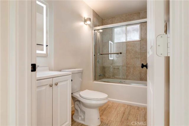 8812 Laurel Canyon Boulevard, Sun Valley, CA 91352