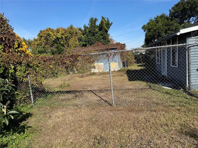 1049 PLATEAU AVENUE, Lakeland, FL 33815
