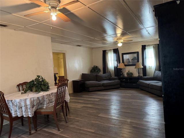 1049 PLATEAU AVENUE, Lakeland, FL 33815