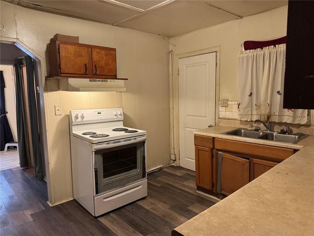 1049 PLATEAU AVENUE, Lakeland, FL 33815