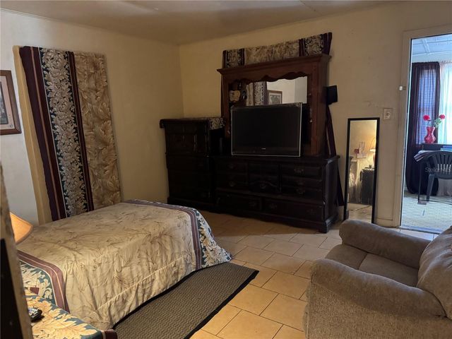 1049 PLATEAU AVENUE, Lakeland, FL 33815