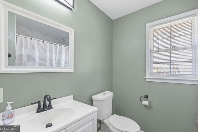 206 E 5th Avenue, Winder, GA 30680