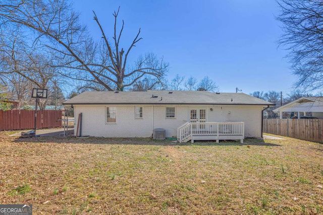 206 E 5th Avenue, Winder, GA 30680