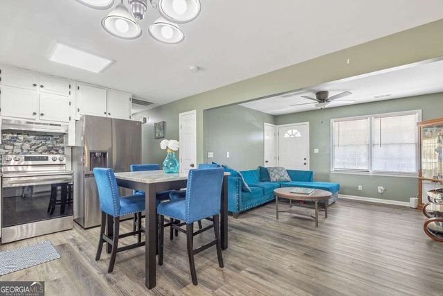 206 E 5th Avenue, Winder, GA 30680