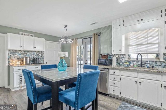 206 E 5th Avenue, Winder, GA 30680