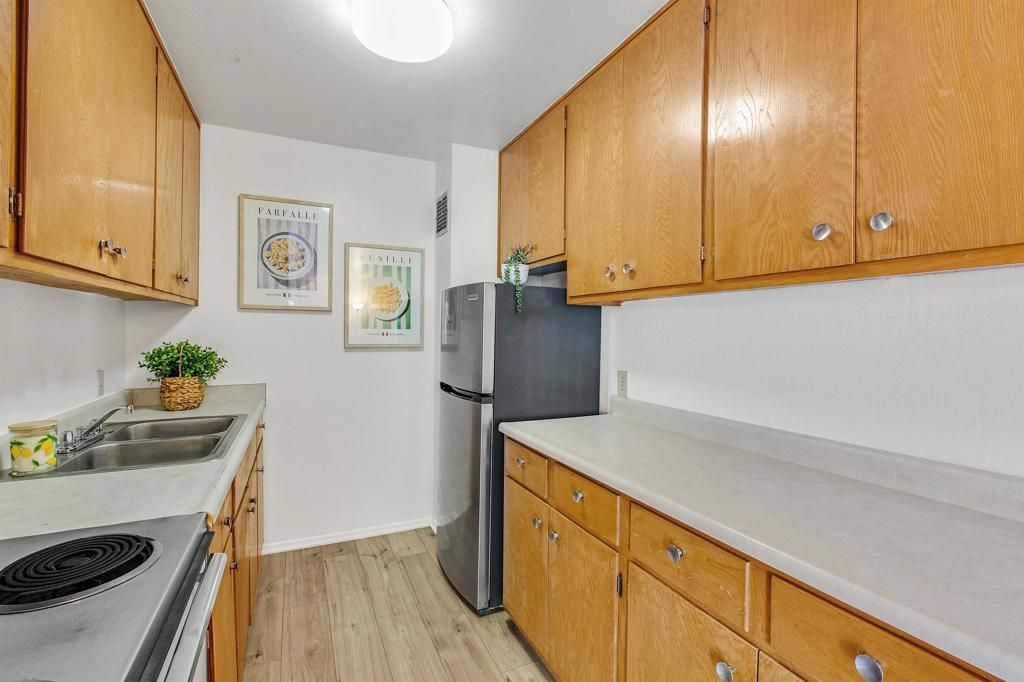 Image 6 of property listing at 1540 1540 Ofarrell St 1, San Francisco, CA 94115