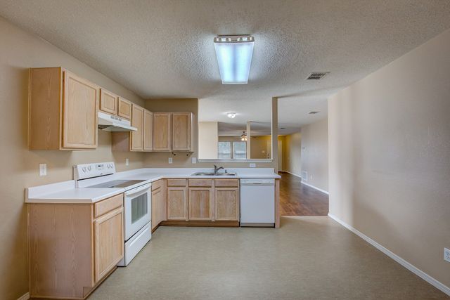 5433 Scotts Valley Street, Fort Worth, TX 76244