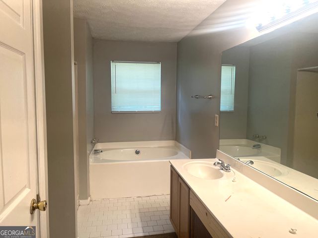 755 Kilkenny Circle, Lithonia, GA 30058