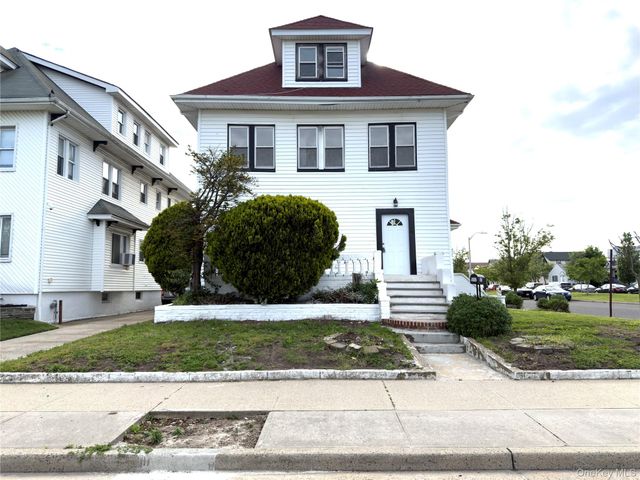 517 laurelton blvd, Long Beach, NY 11561