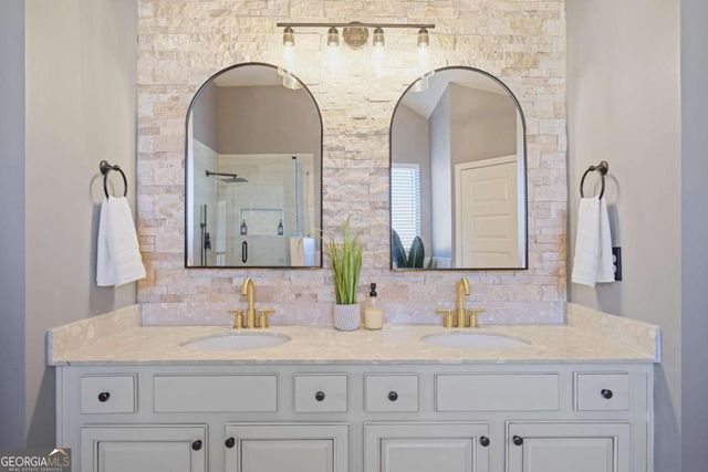 2860 Valaise Path, Stonecrest, GA 30038