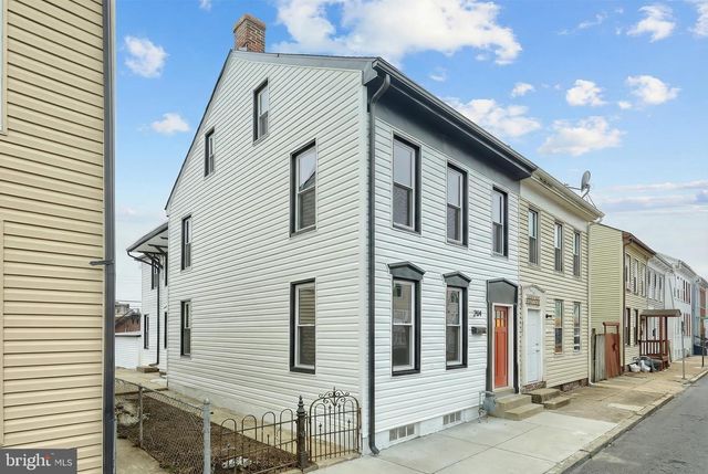 204 PARK PL, York, PA 17401