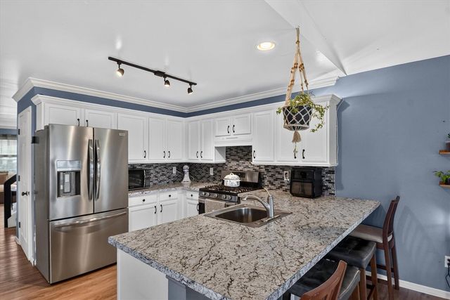 52133 Huntley Avenue, New Baltimore, MI 48047