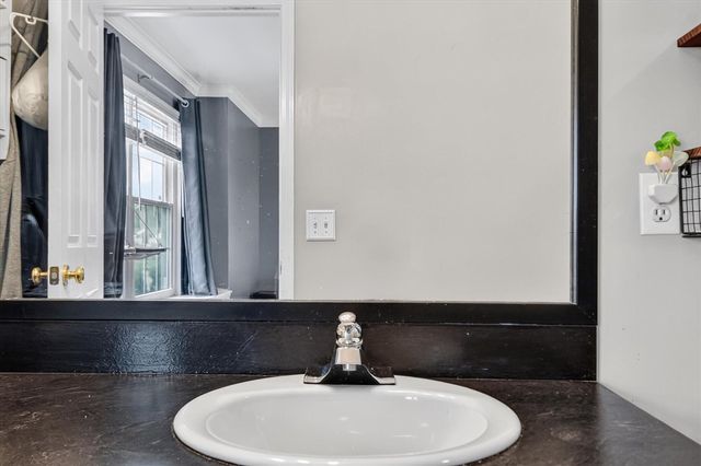 52133 Huntley Avenue, New Baltimore, MI 48047