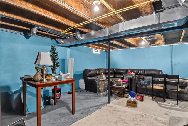 52133 Huntley Avenue, New Baltimore, MI 48047