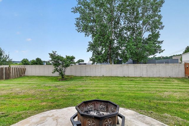52133 Huntley Avenue, New Baltimore, MI 48047