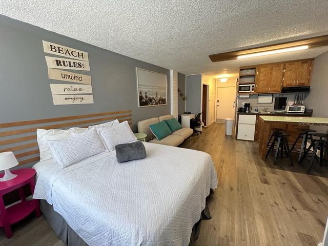 800 N ATLANTIC AVENUE 304, Daytona Beach, FL 32118