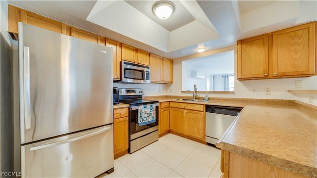 6549 Duquesne DR, Fort Myers, FL 33919