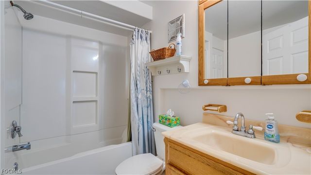 6549 Duquesne DR, Fort Myers, FL 33919